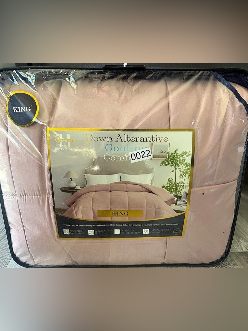 Hotel Suites Down Alternative Cooling Comforter King Pink 104” x 90”